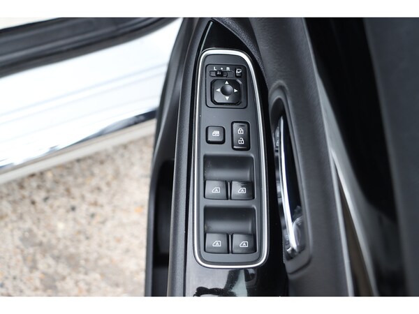 Used Mitsubishi Outlander 2018 for sale - 76113601: Photo 28