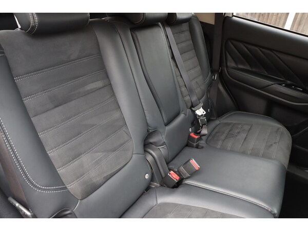 Used Mitsubishi Outlander 2018 for sale - 76113601: Photo 32