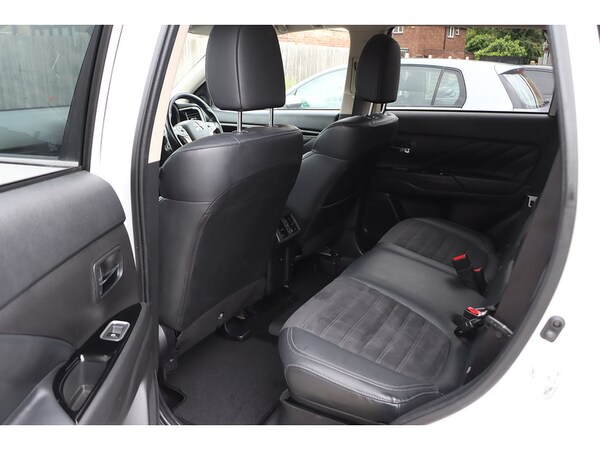 Used Mitsubishi Outlander 2018 for sale - 76113601: Photo 39