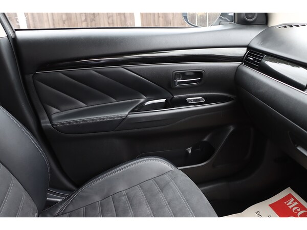 Used Mitsubishi Outlander 2018 for sale - 76113601: Photo 47