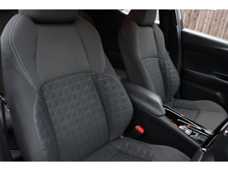 Used Toyota C-HR 2020 for sale - 76918045: Photo 19