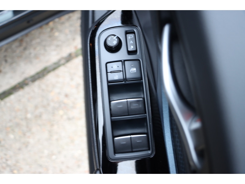 Used Toyota C-HR 2020 for sale - 76918045: Photo 21