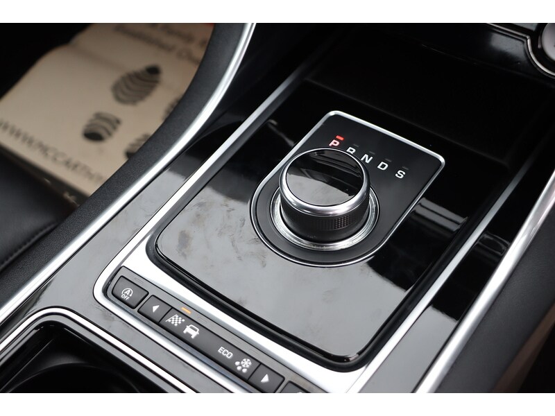 Used Jaguar XE 2017 for sale - 76163706: Photo 15