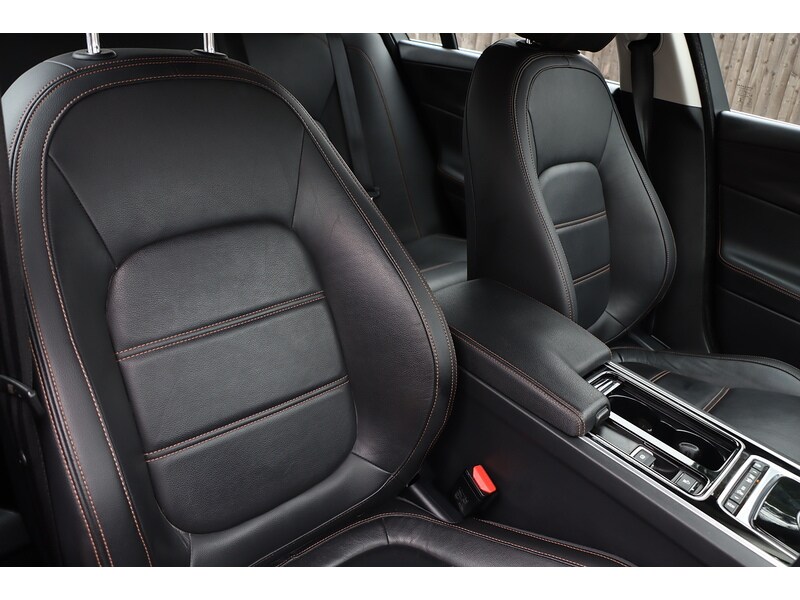 Used Jaguar XE 2017 for sale - 76163706: Photo 23