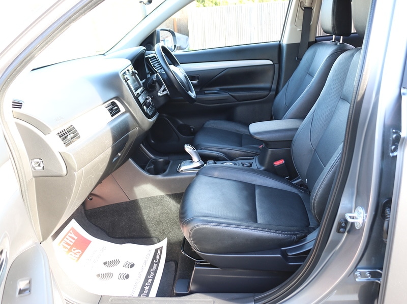 Used Mitsubishi Outlander 2014 for sale - 76267478: Photo 36