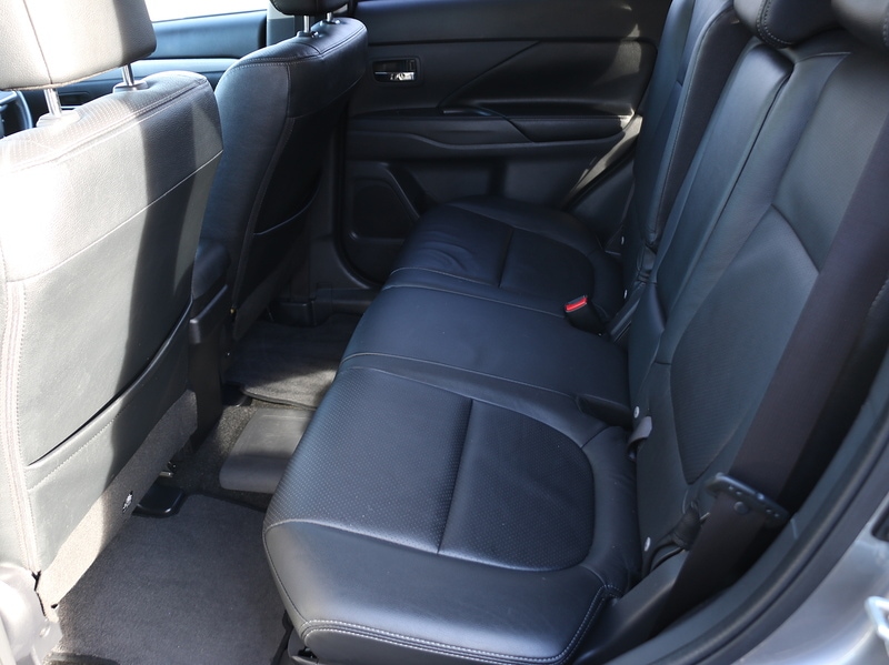 Used Mitsubishi Outlander 2014 for sale - 76267478: Photo 46