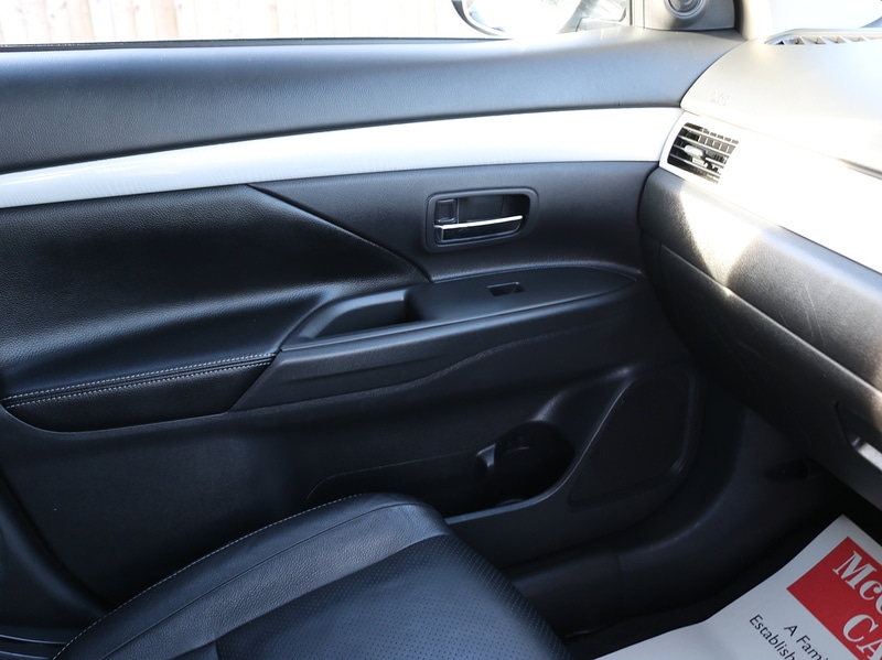 Used Mitsubishi Outlander 2014 for sale - 76267478: Photo 64