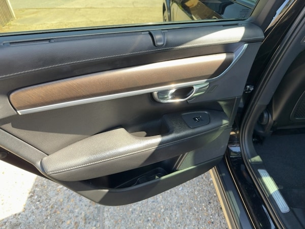 Used Volvo V90 Cross Country 2020 for sale - 74028903: Photo 37