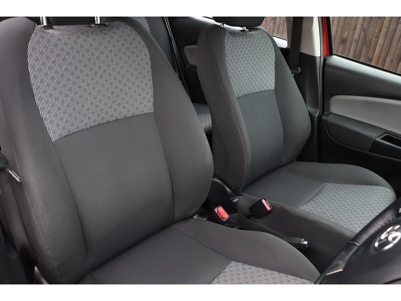 Used Toyota Yaris 2015 for sale - 77452656: Photo 20