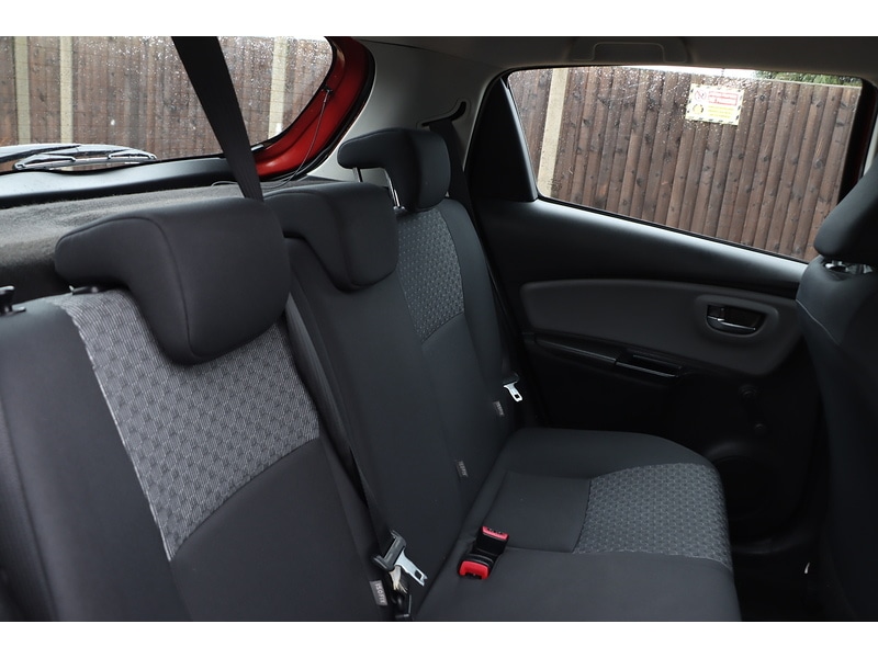 Used Toyota Yaris 2015 for sale - 77452656: Photo 24