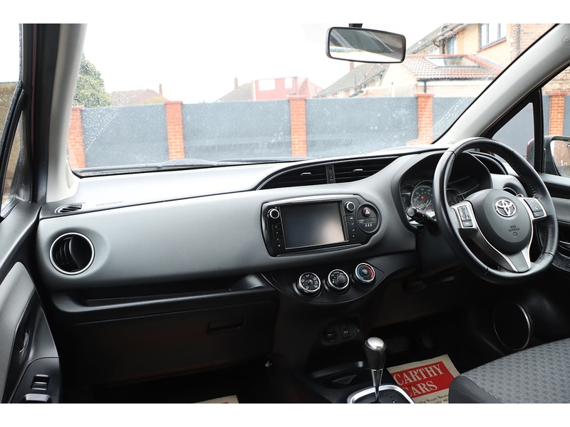 Used Toyota Yaris 2015 for sale - 77452656: Photo 33