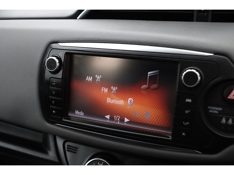 Used Toyota Yaris 2015 for sale - 77452656: Photo 8