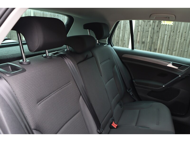 Used Volkswagen Golf 2020 for sale - 76163704: Photo 32