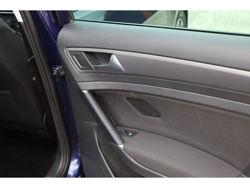 Used Volkswagen Golf 2020 for sale - 76163704: Photo 34