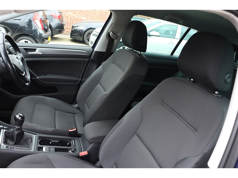 Used Volkswagen Golf 2020 for sale - 76163704: Photo 38