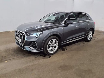 Used Audi Q3 2019 for sale - 76461159: Photo