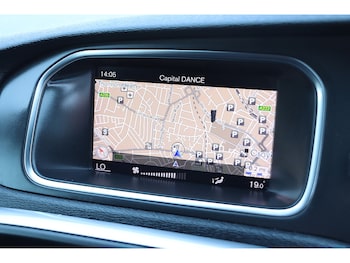 Used Volvo V40 2019 for sale - 79390554: Photo