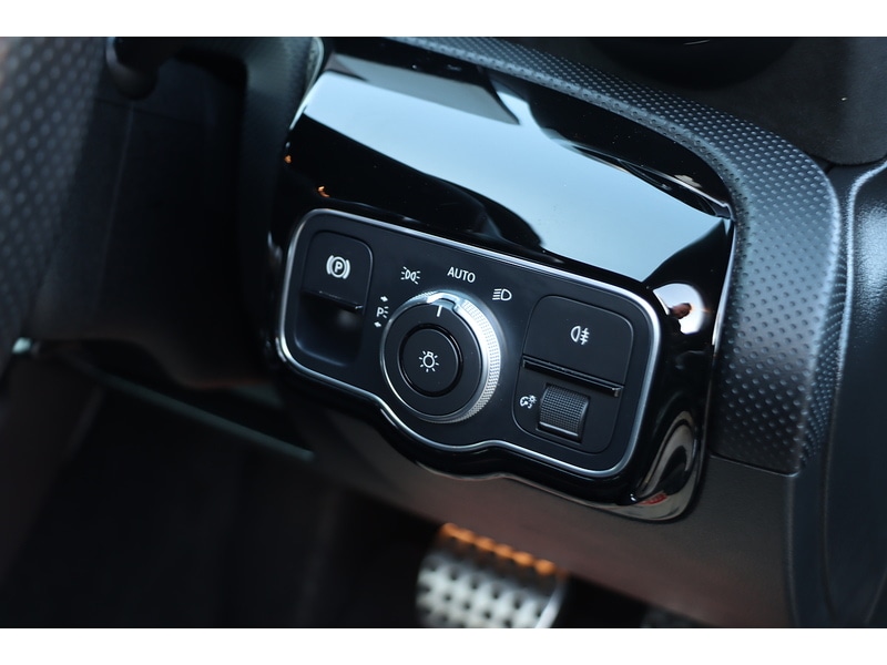 Used Mercedes-Benz A-Class 2018 for sale - 77577919: Photo 20