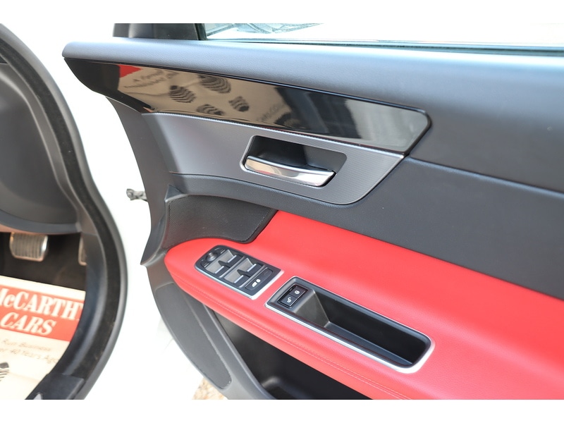 Used Jaguar XF 2018 for sale - 76918048: Photo 13