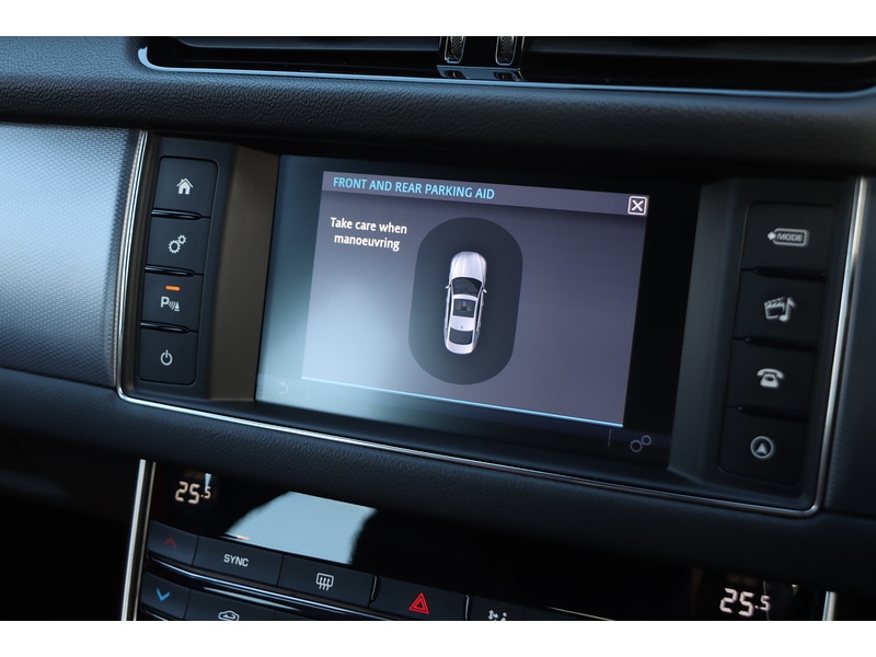 Used Jaguar XF 2018 for sale - 76918048: Photo 28