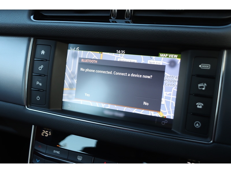 Used Jaguar XF 2018 for sale - 76918048: Photo 29