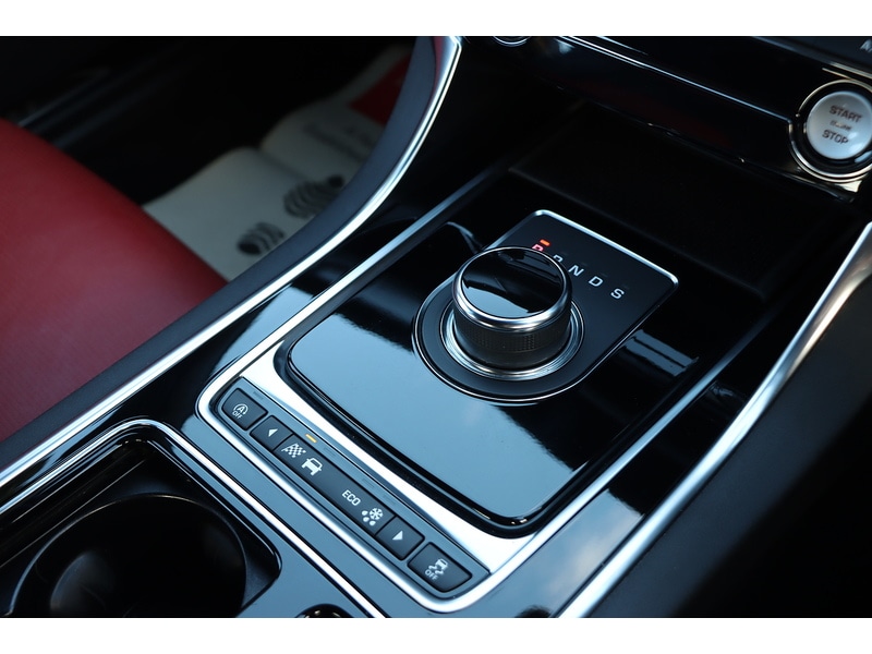 Used Jaguar XF 2018 for sale - 76918048: Photo 34