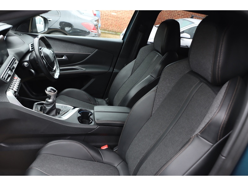 Used Peugeot 5008 2019 for sale - 77159059: Photo 25