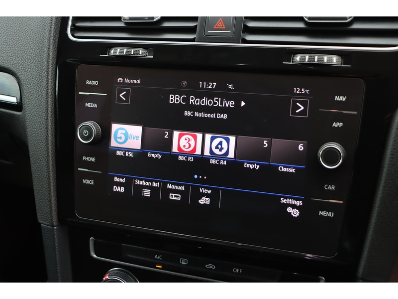 Used Volkswagen Golf 2017 for sale - 76185804: Photo 14