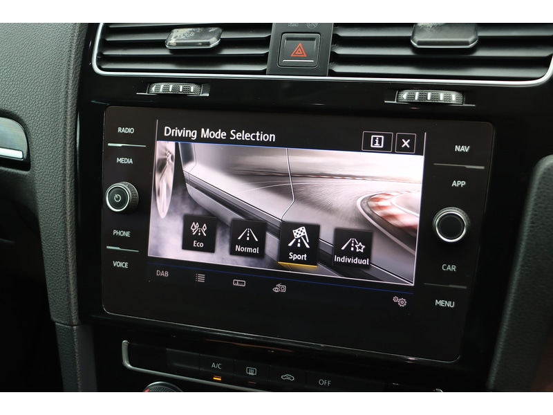 Used Volkswagen Golf 2017 for sale - 76185804: Photo 15