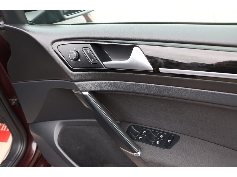 Used Volkswagen Golf 2017 for sale - 76185804: Photo 30