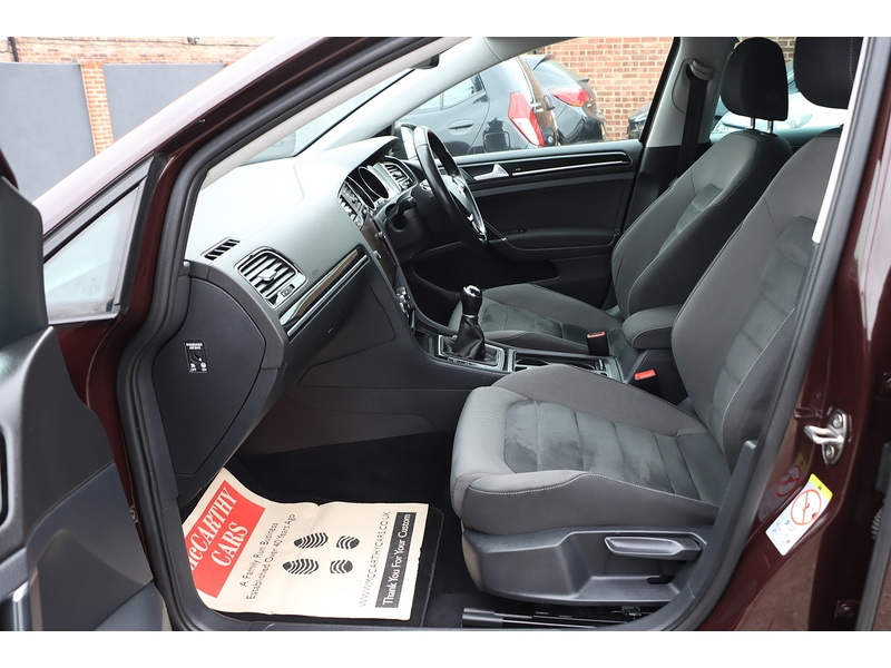 Used Volkswagen Golf 2017 for sale - 76185804: Photo 35