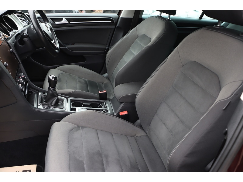 Used Volkswagen Golf 2017 for sale - 76185804: Photo 36