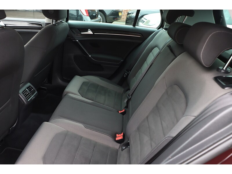 Used Volkswagen Golf 2017 for sale - 76185804: Photo 40