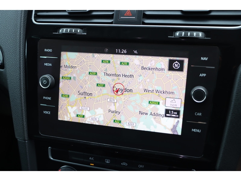 Used Volkswagen Golf 2017 for sale - 76185804: Photo 5