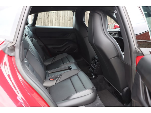 Used Porsche Taycan 2023 for sale - 75673009: Photo 29