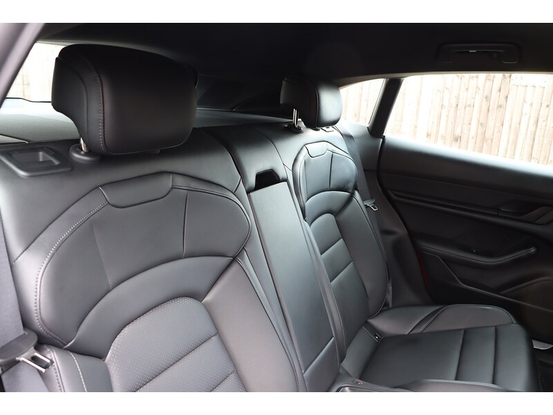 Used Porsche Taycan 2023 for sale - 75673009: Photo 32