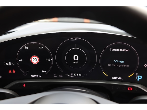Used Porsche Taycan 2023 for sale - 75673009: Photo 45
