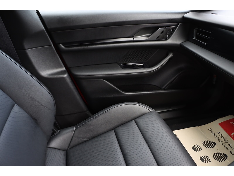 Used Porsche Taycan 2023 for sale - 75673009: Photo 52