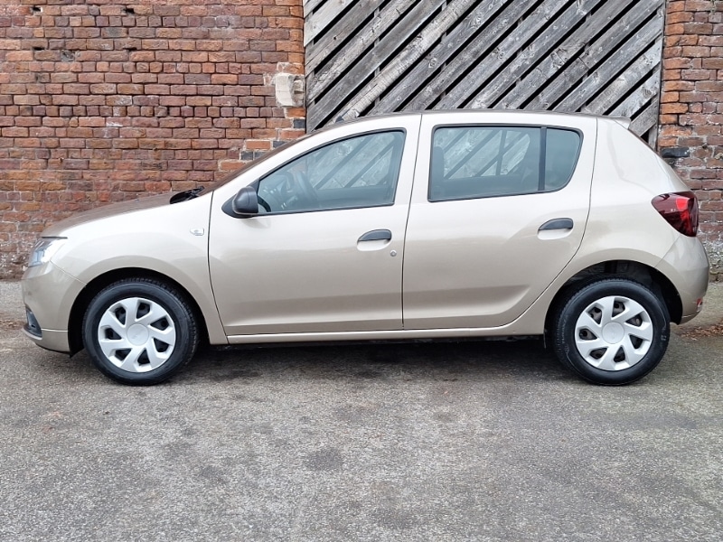 Used Dacia Sandero 2020 for sale - 76721717: Photo 4