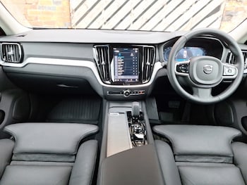 Used Volvo V60 2025 for sale - 76897428: Photo