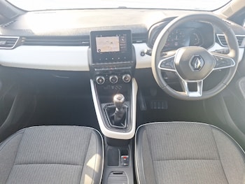 Used Renault Clio 2022 for sale - 78735195: Photo