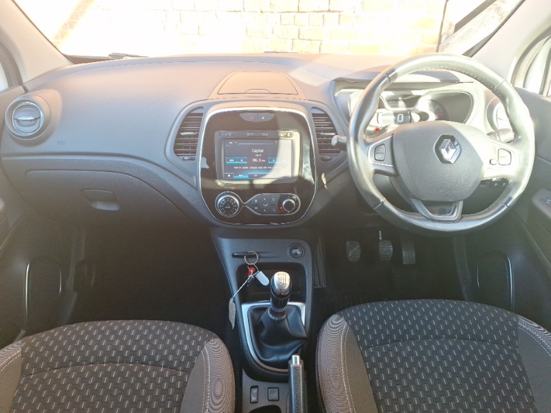 Used Renault Captur 2018 for sale - 76708197: Photo 2