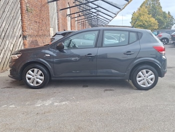 Used Dacia Sandero 2022 for sale - 76199427: Photo 4