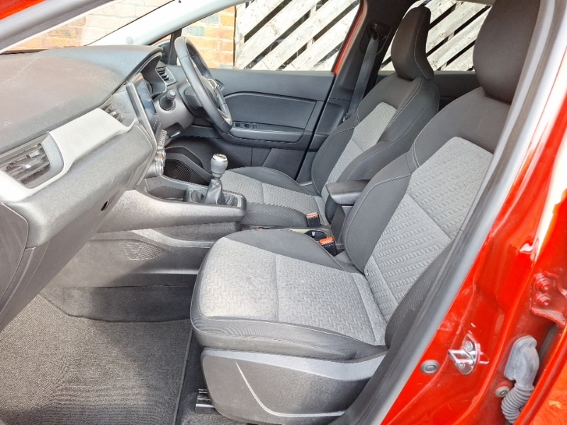 Used Renault Captur 2022 for sale - 76628816: Photo 5