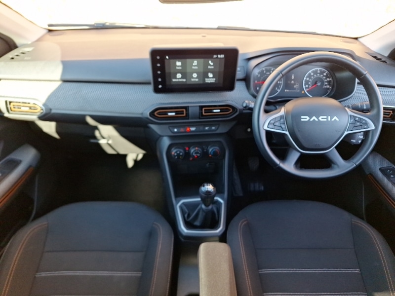 Used Dacia Sandero Stepway 2023 for sale - 76410943: Photo 2