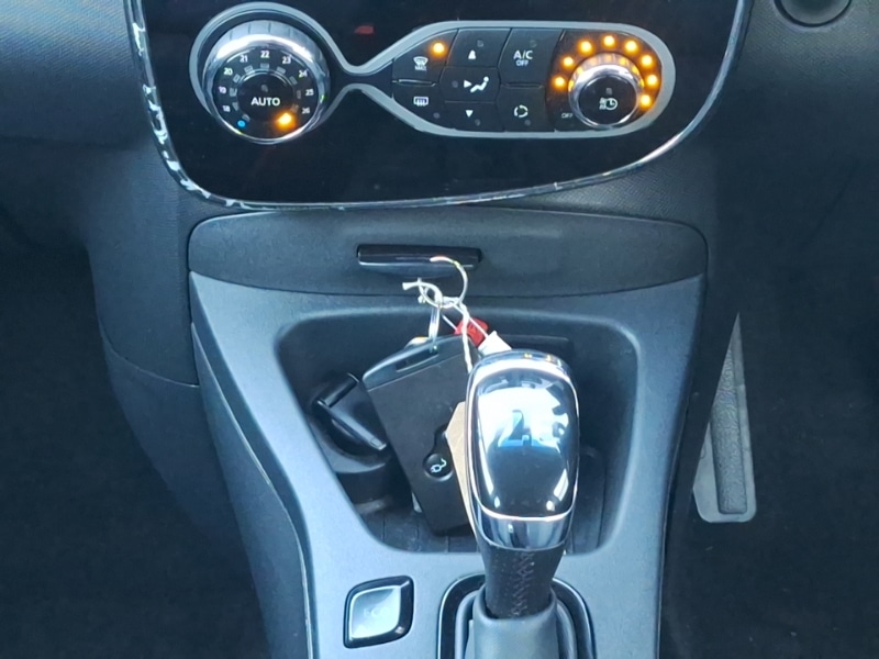 Used Renault Zoe 2019 for sale - 77252061: Photo 11