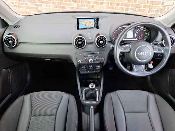 Used Audi A1 2018 for sale - 76221043: Photo 2