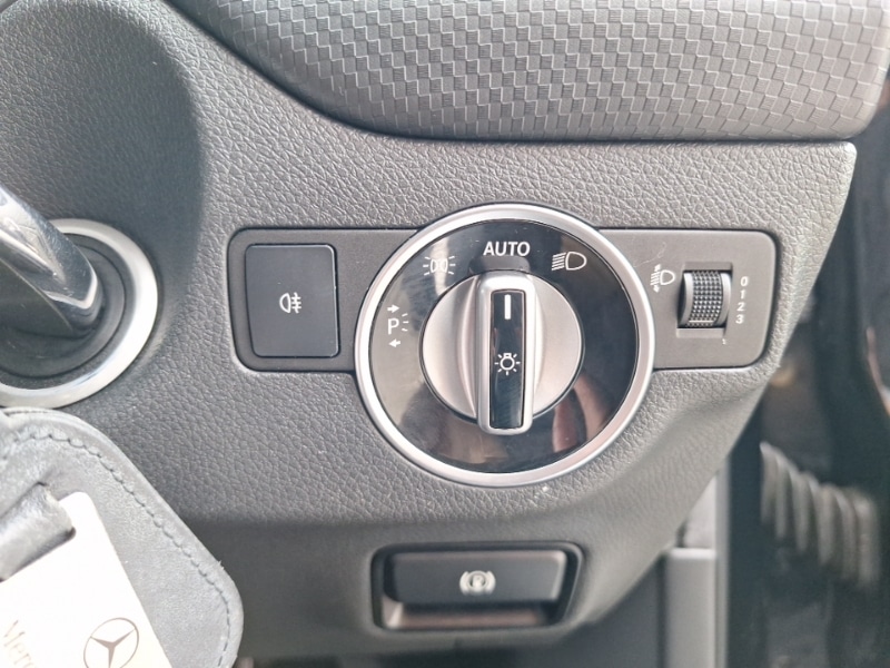 Used Mercedes-Benz A-Class 2015 for sale - 76699832: Photo 13