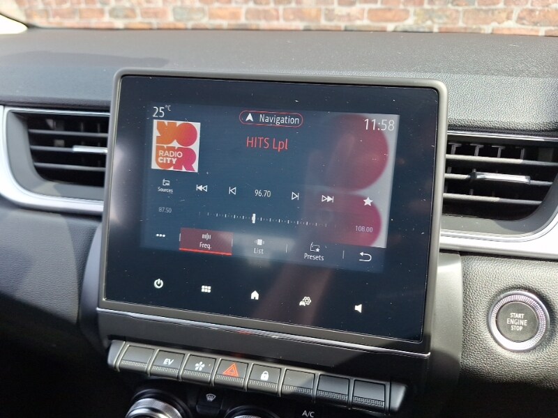 Used Renault Captur 2022 for sale - 76053264: Photo 15
