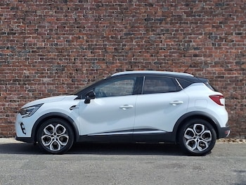 Used Renault Captur 2022 for sale - 76053264: Photo 4